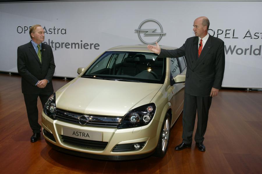  Opel Astra 2005 года  (фото 53 из 141)